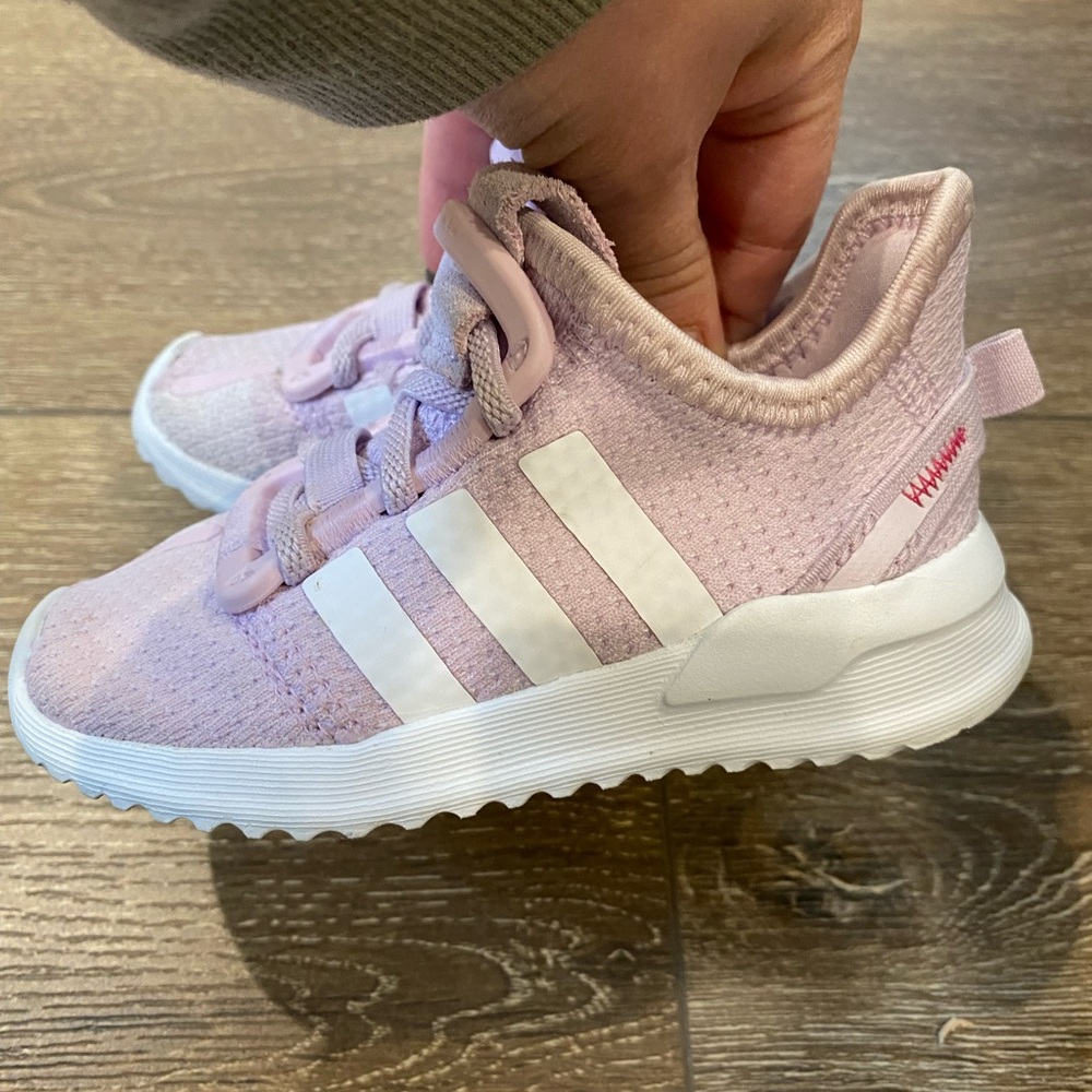 Pink adidas - Picture 4 of 5